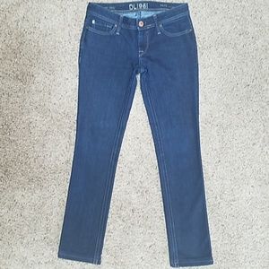 DL1961 Kate Slim Straight Jeans - 27 x 30